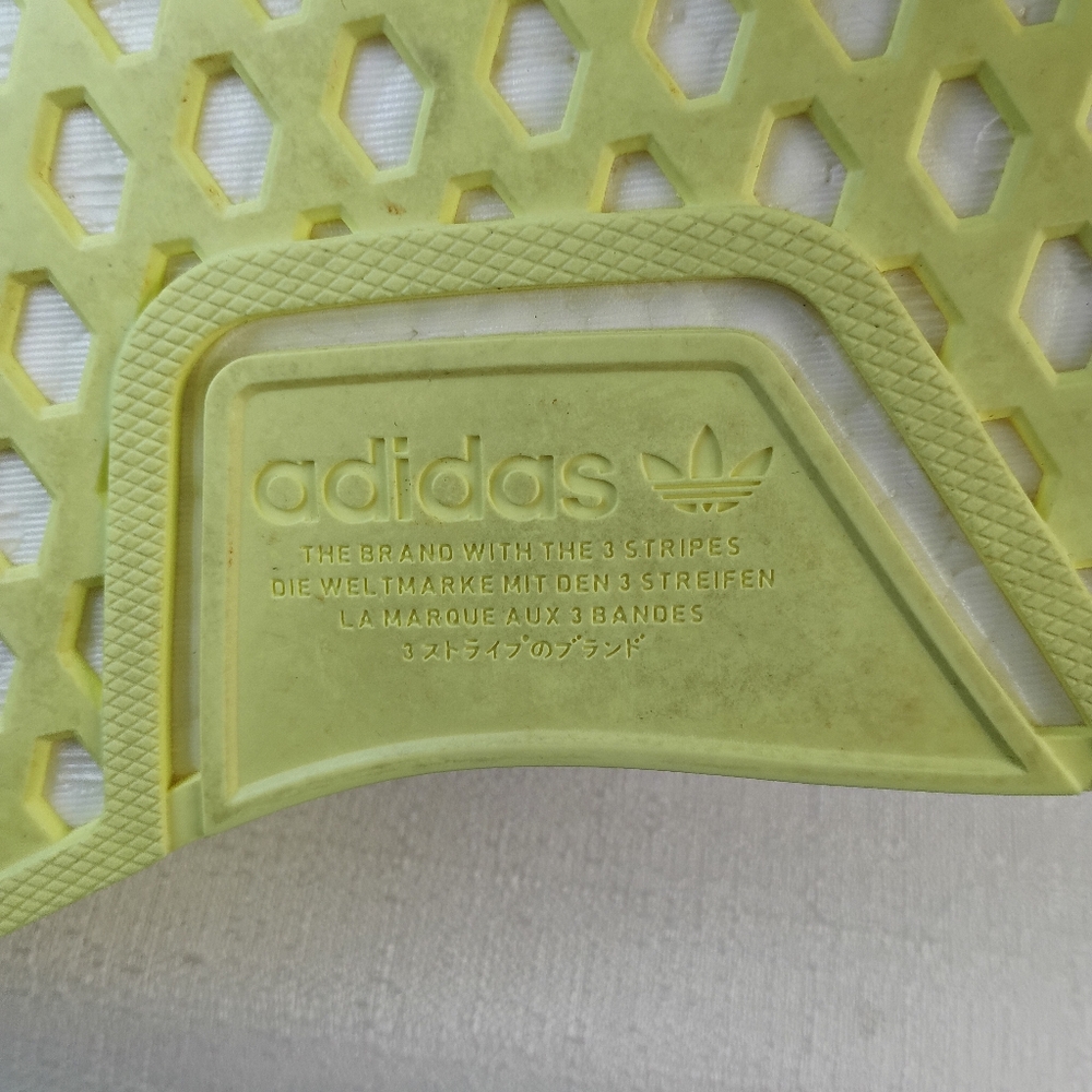 Adidas NMD R1 wonder white Pulse Yellow Pink sz 6 sneakers shoes low tops. - Picture 11 of 13